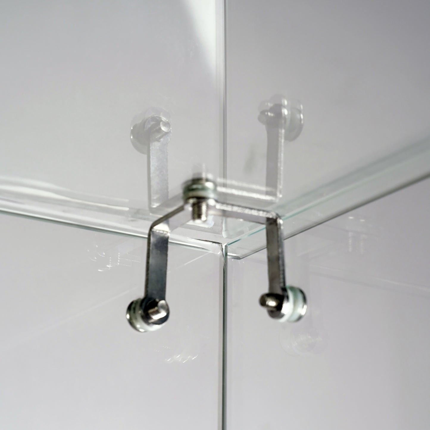 48”x 18” x 72”Frameless All Glass Wall-case /SAGW4